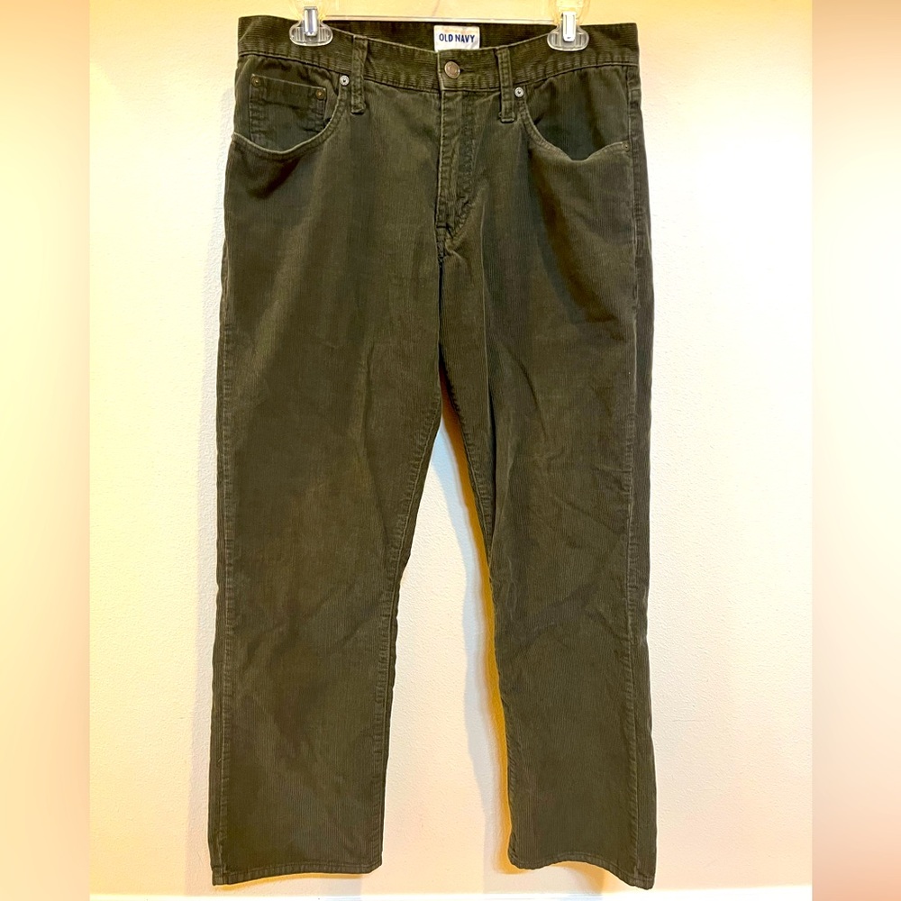 Old Navy Men’s Forest Green Corduroy Pants 32x30